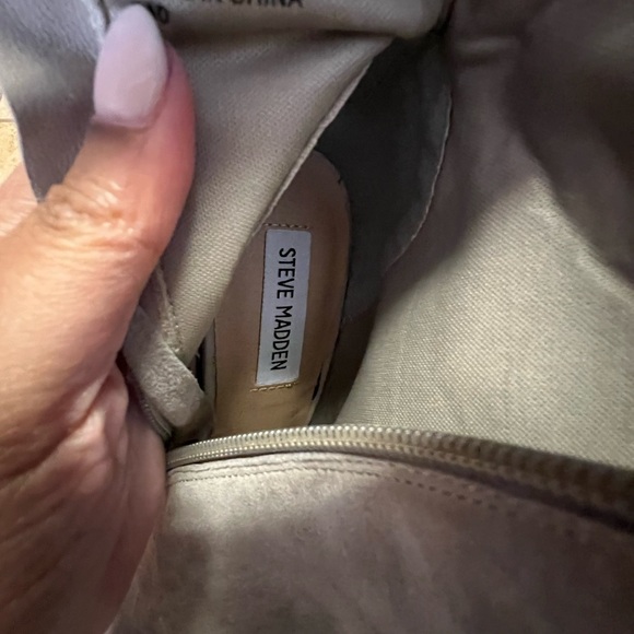 Booties - Picture 6 of 7